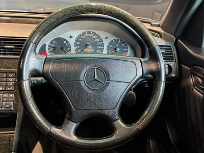 صورة 37 لـ 1995 Mercedes-BENZ C-CLASS AMG