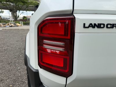 2025 Toyota LAND CRUISER 250 thumbnail 32
