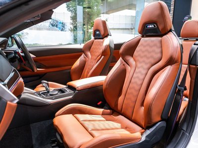 صورة 63 لـ 2021 BMW M4 CABRIOLET