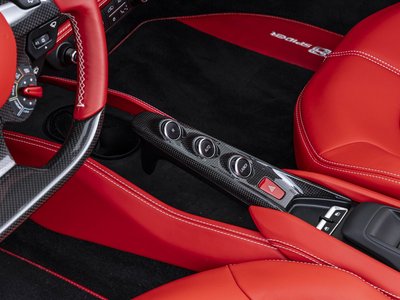 صورة مصغرة 19 لـ 2023 Ferrari F8 SPIDER