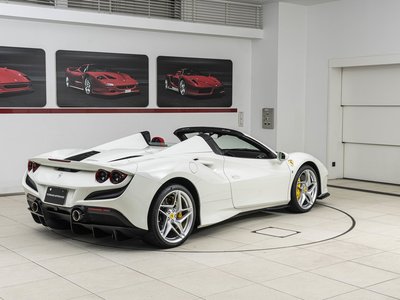 صورة 5 لـ 2023 Ferrari F8 SPIDER