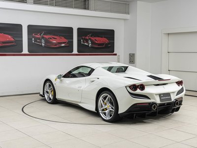 صورة 11 لـ 2023 Ferrari F8 SPIDER