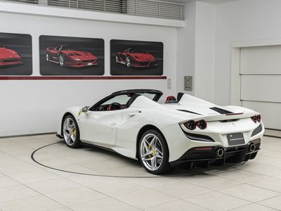 صورة 7 لـ 2023 Ferrari F8 SPIDER