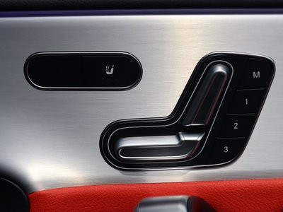 2025 Mercedes-BENZ A-CLASS AMG — миниатюра 44
