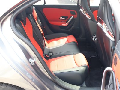 صورة 4 لـ 2025 Mercedes-BENZ A-CLASS AMG