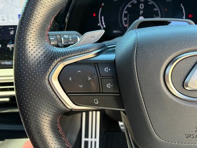 2023 Lexus RX — миниатюра 39