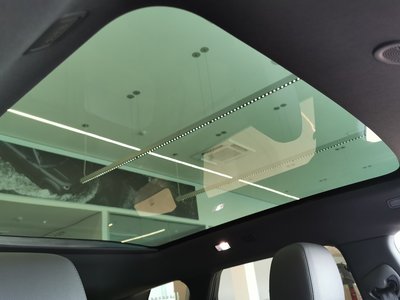 2025 LAND Rover RANGE ROVER EVOQUE photo 2