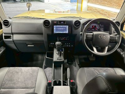 صورة 44 لـ 2024 Toyota LAND CRUISER 70