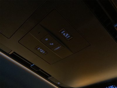صورة 25 لـ 2025 Toyota ALPHARD