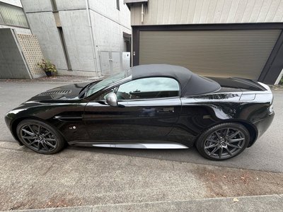 2018 Aston Martin V12 VANTAGE ROADSTER 照片 14