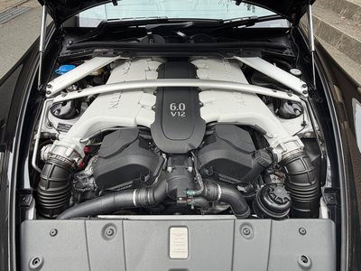 2018 Aston Martin V12 VANTAGE ROADSTER 照片 17