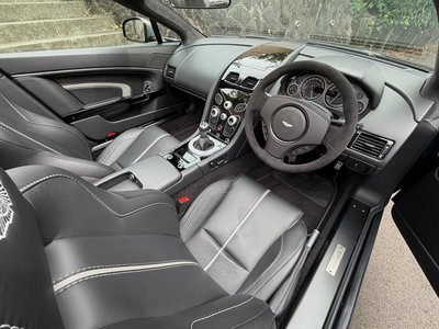 2018 Aston Martin V12 VANTAGE ROADSTER 照片 15