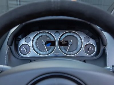 2018 Aston Martin V12 VANTAGE ROADSTER 照片 19