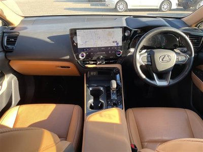 صورة مصغرة 9 لـ 2023 Lexus NX