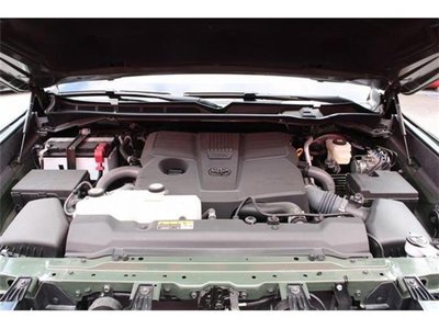 2022 Toyota TUNDRA thumbnail 104