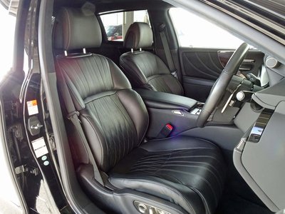 2017 Lexus LS — фото 38