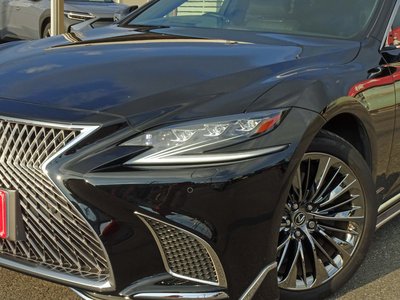 2017 Lexus LS — фото 12