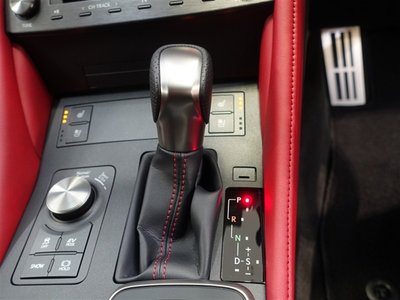 صورة 17 لـ 2023 Lexus RC
