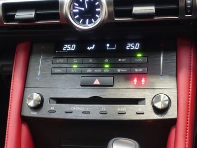 صورة 15 لـ 2023 Lexus RC