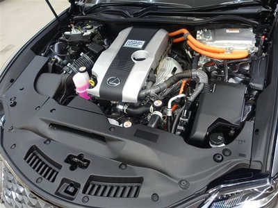 صورة 35 لـ 2023 Lexus RC