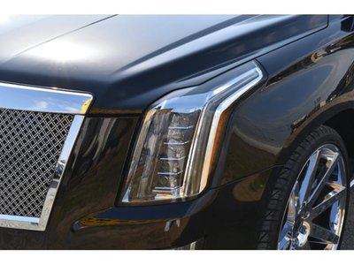 2015 Cadillac ESCALADE photo 13