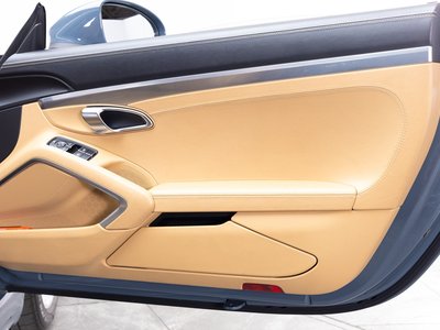2018 Porsche 718 thumbnail 57