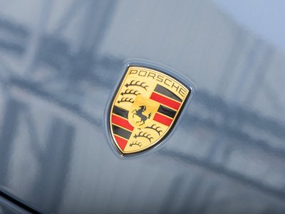 2018 Porsche 718 thumbnail 25
