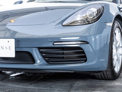 2018 Porsche 718 photo 16