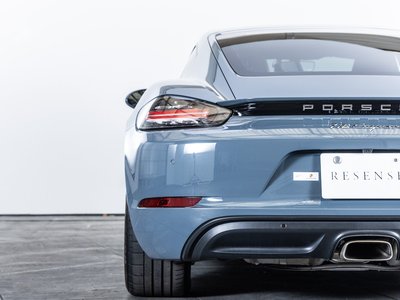 2018 Porsche 718 thumbnail 38