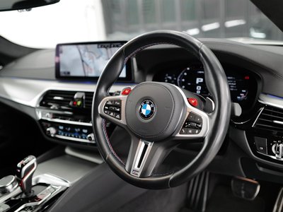 2022 BMW M5 COMPETITION photo 6