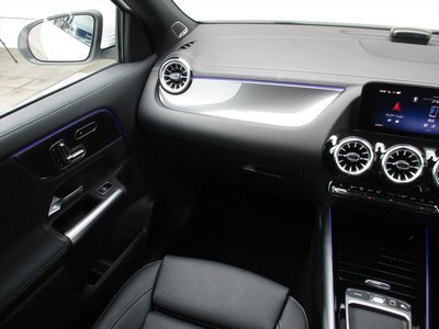 2025 Mercedes-BENZ GLA thumbnail 63