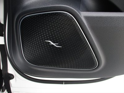 2025 Mercedes-BENZ GLA thumbnail 51