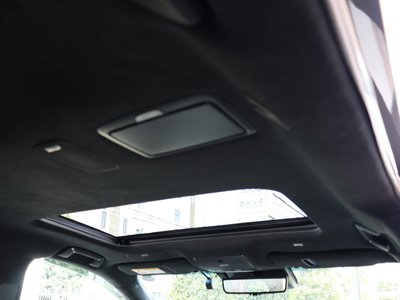 2022 Lexus LS thumbnail 24