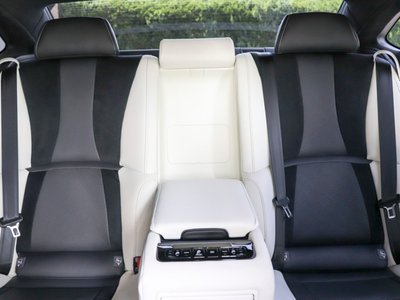2022 Lexus LS thumbnail 23