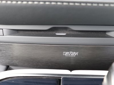 2022 Lexus LS photo 16