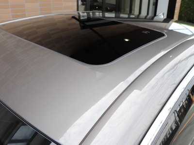 2022 Lexus LS thumbnail 44