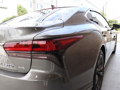 2022 Lexus LS thumbnail 39