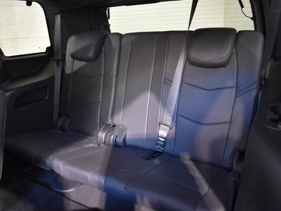 صورة مصغرة 17 لـ 2019 Cadillac ESCALADE