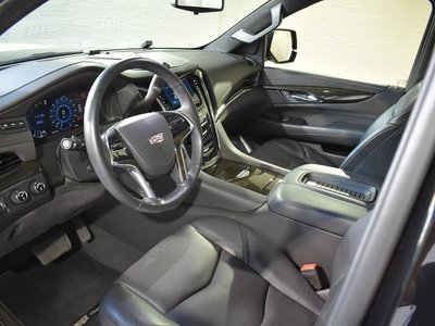 صورة مصغرة 4 لـ 2019 Cadillac ESCALADE
