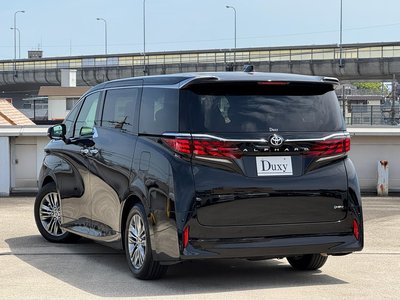 2026 Toyota ALPHARD — фото 12