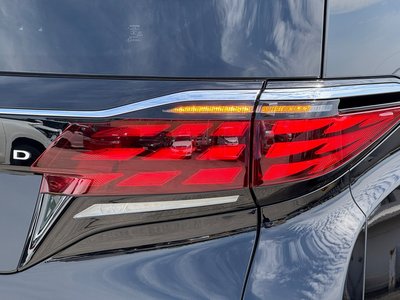 2026 Toyota ALPHARD — фото 32