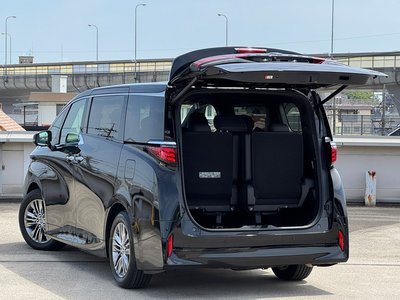 2026 Toyota ALPHARD — фото 30