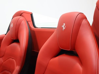 2019 Ferrari 488 SPIDER — фото 10