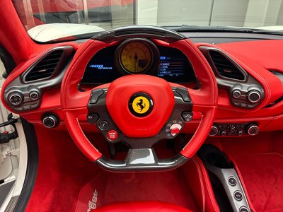صورة مصغرة 32 لـ 2019 Ferrari 488 SPIDER