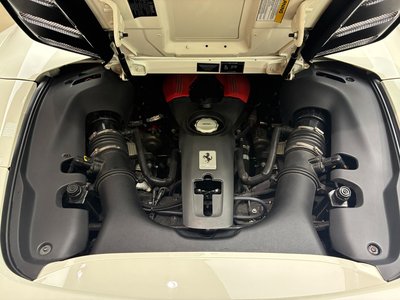 صورة مصغرة 29 لـ 2019 Ferrari 488 SPIDER