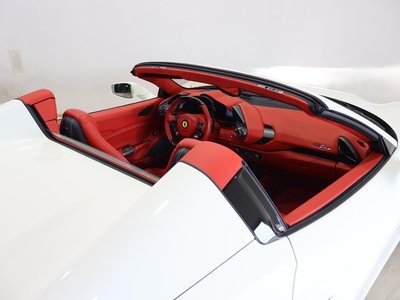 2019 Ferrari 488 SPIDER — фото 6