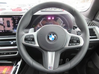 2025 BMW X7 thumbnail 43