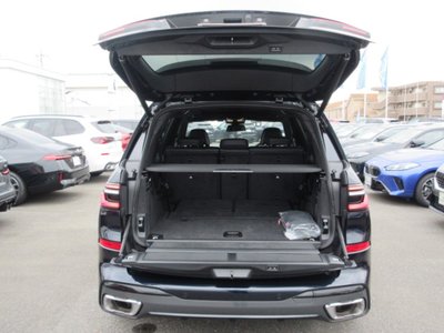 2025 BMW X7 thumbnail 60