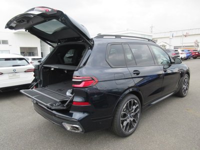 2025 BMW X7 thumbnail 61
