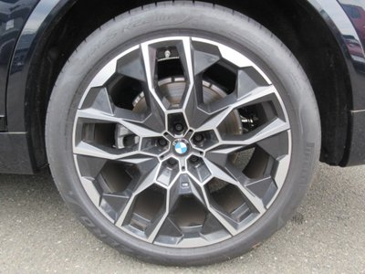 2025 BMW X7 thumbnail 19